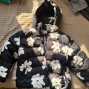 Oversized black and white floral puffer.